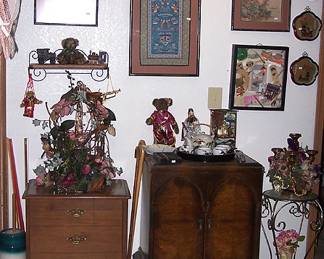 Record cabinet, wood cabinet, oriental items