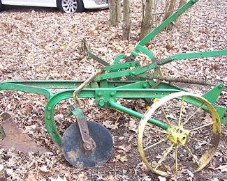 John Deere single bottom plow