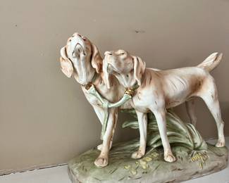 Porcelain hounds on the hunt