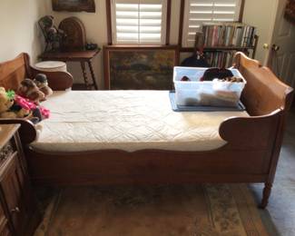 Great Sleigh Bed