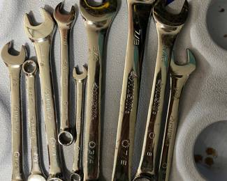 Husky combination wrenches