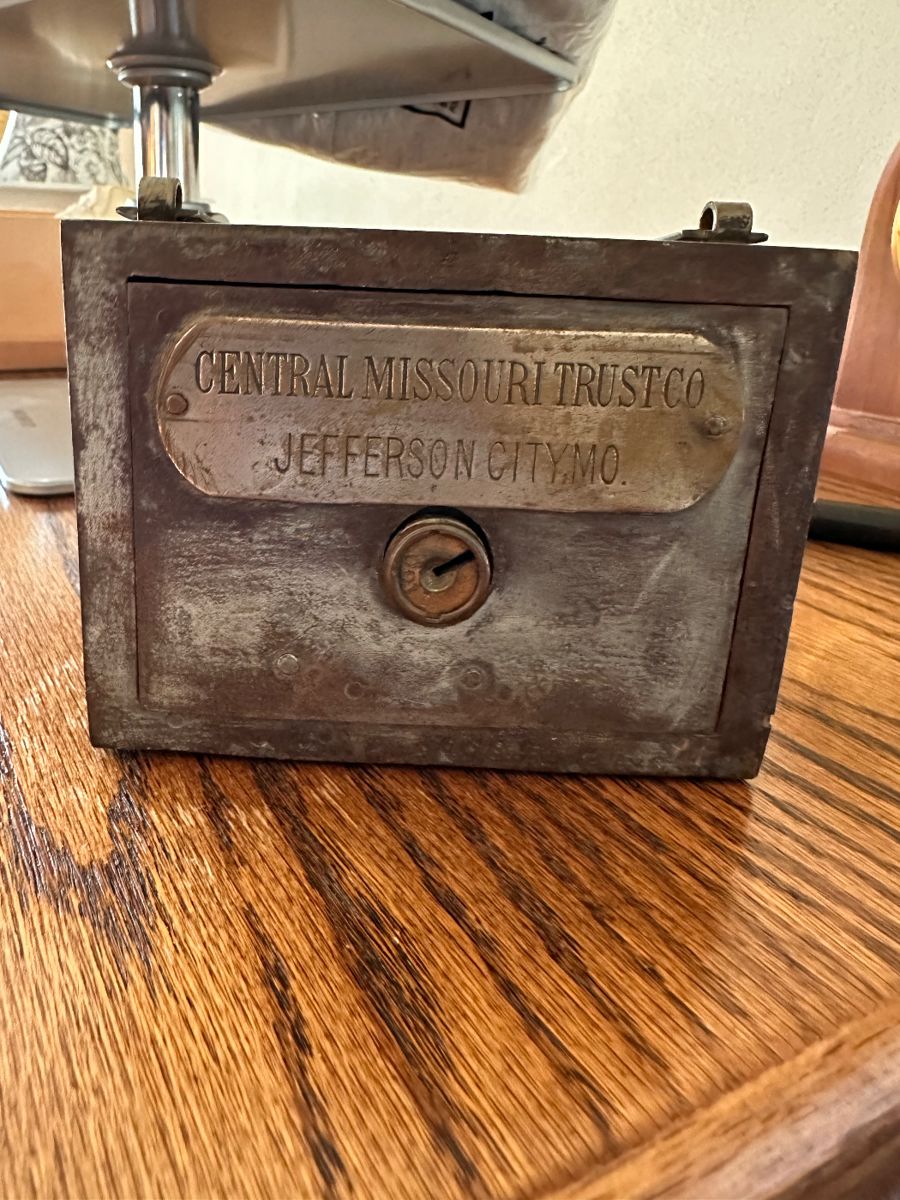 Super Sunday 75 off! A Little Retro It’s... starts on 4/5/2024