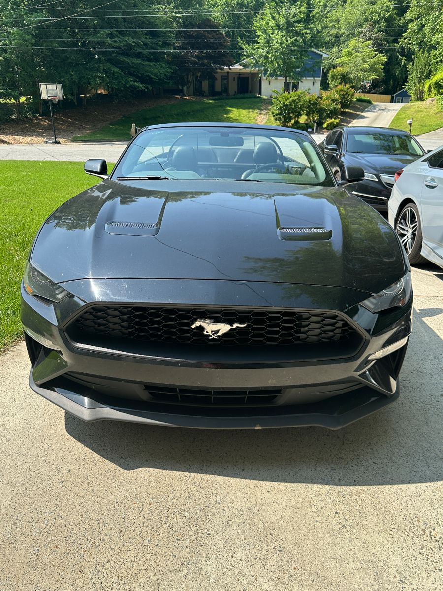 2020 Ford Mustang Ecoboost Premium Convertible with 2.3 Liters turbo 4 cylinder engine