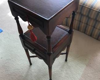 Antique Leather Top Spindle Leg Lamp Table