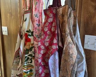Aprons!  So pretty!