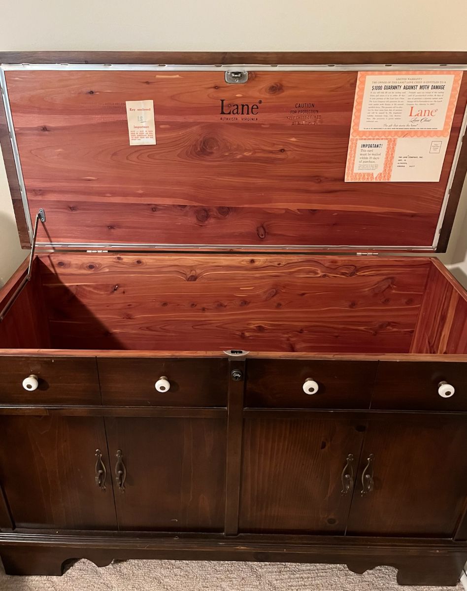 Armstrong Moving Sale in Champaign, IL starts on 4/4/2024