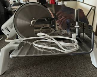 Meat slicer