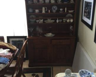 2pc hutch w/3 shelves. Apex 4’long x 6’2”tall.