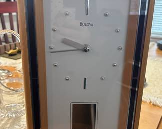Bulova table top clock