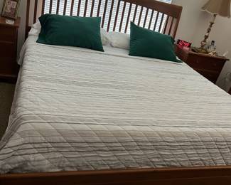 King Size cherry motorized lift bed. Excellent condition