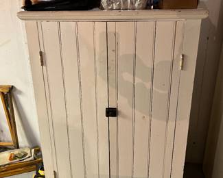 Vintage Rustic White Wood Cupboard/Cabinet 