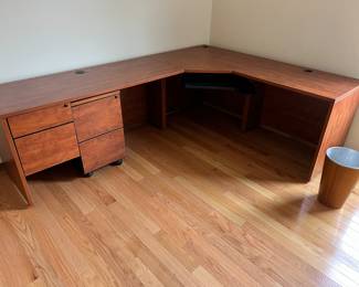 Wood Corner Office Desk (Large Unit) 