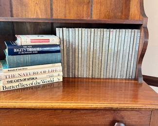 Vintage Books (Wildlife and Geographic Series) 