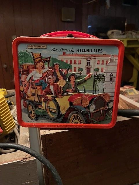 Excellent condition Beverly Hillbillies lunchbox