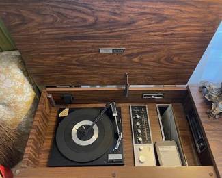 Vintage record player with 8 track