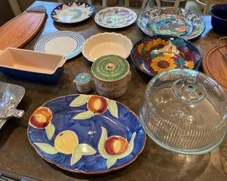 lots of kitchen items