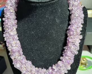 VINTAGE NATURAL AMETHYST CHUNKY NECKLACE