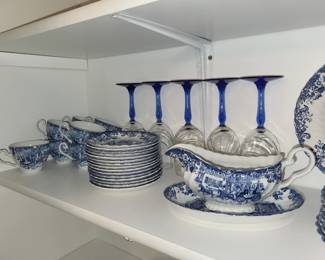 JOHNSON BROS  COACHING SCENE DINNERWARE