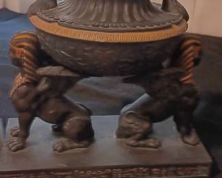 VERONESE SUMMIT EGYPPTAIN  URN OIL POT