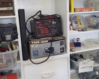 battery charger & Black & Decker portable air station