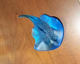 LALIQUE BLUE STING RAY 