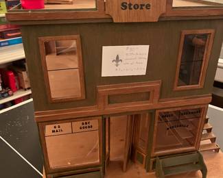 another closer look with all the parts that go inside