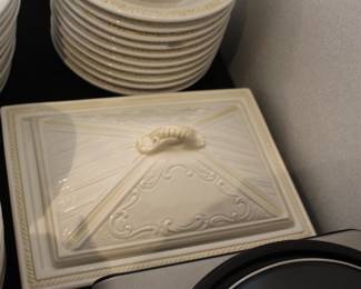 Lenox Butler's kitcen lidded rectangle tureen in 