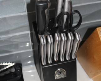 Sabatier knife set in block