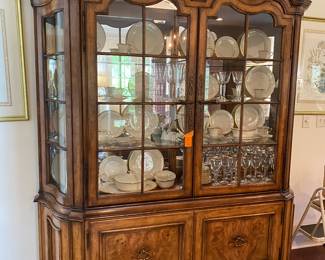 #22 - $600 - Thomasville Hills of Tucany San Martino China cabinet