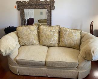 #60 - $295 - Thomasville rounded back sofa velvet 88Lx40Dx32H
