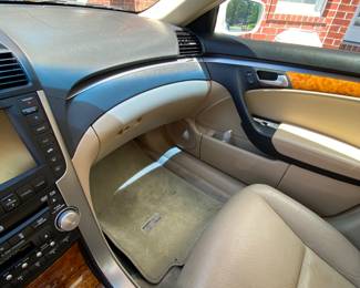 ONE OWNER - 2004 ACURA TL 3.2 Sedan, FWD, Cream color, beige leather interior. Vin: 19UUA66294A025619 - Low mileage 46,065miles. Dented front corner, dashboard cracked, minor scratches front bumper. Good mechanic. Garage Kept. Start Bids at $7K- Taking Silent Bids, bids closes 4/15 At 1pm.