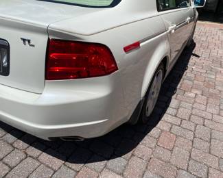 ONE OWNER - 2004 ACURA TL 3.2 Sedan, FWD, Cream color, beige leather interior. Vin: 19UUA66294A025619 - Low mileage 46,065miles. Dented front corner, dashboard cracked, minor scratches front bumper. Good mechanic. Garage Kept. Start Bids at $7K- Taking Silent Bids, bids closes 4/15 At 1pm.