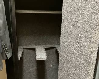 $225 Large sale 20 guns capacity Red Head Brand