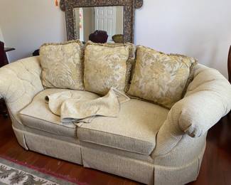 #60 - $295 - Thomasville rounded back sofa velvet 88Lx40Dx32H