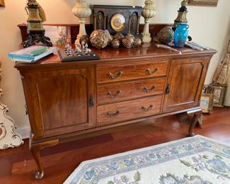 #36 - $500 Queen Ann sideboard 64Lx38Tx23D (very good condition)