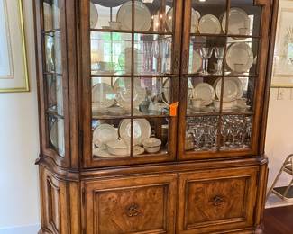 #22 - $600 - Thomasville Hills of Tucany San Martino China cabinet
