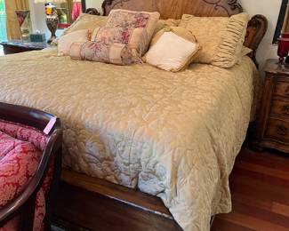 #105 - $1495 - Thomasville king bed, (2) nightstands 38x20x23, Dresser with mirror 76x7'Hx20D