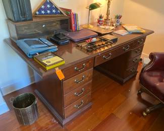 #59 - $150 - Desk 6'Lx3'Dx30T
