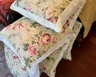 Set of 6 pillows $60