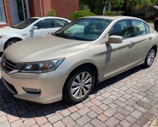 ONE OWNER - 2013 Honda Accord EX-L, 3.5L Sedan, V6, gold and beige leather interior. Vin : 1HGCR3F85DA024071. 110,380 miles. Good mechanic. Garage Kept. Start Bids at $5K- Taking Silent Bids, bids closes 4/15 At 1pm.