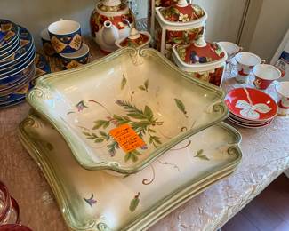 $70 - Lenox - Colore - 3 large square plates & bowl