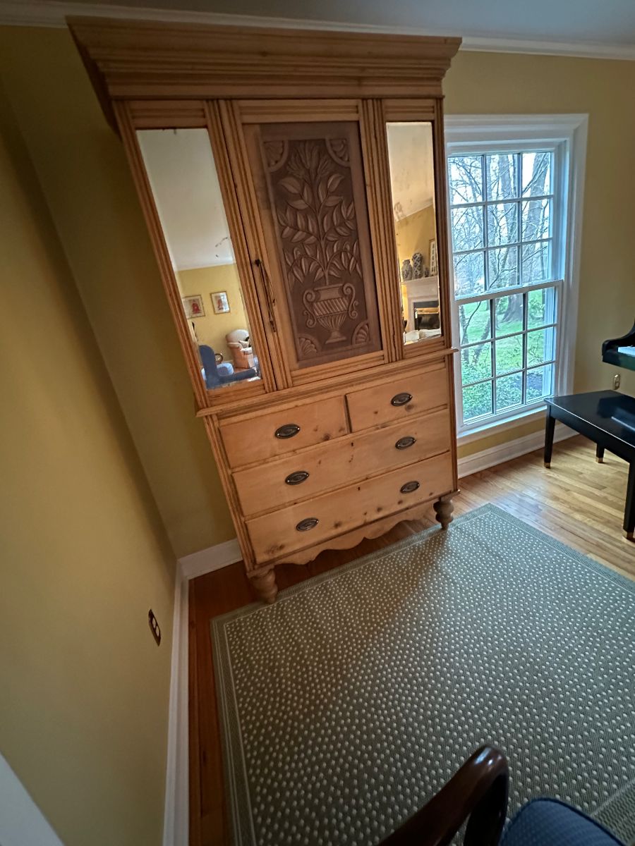 PRINCETON QUALITY MOVING SALE in Princeton, NJ starts on 4/5/2024