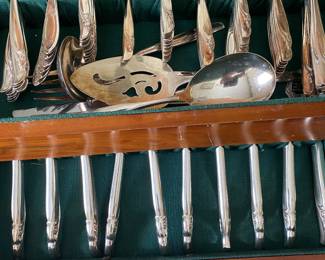 Vintage Community Plate 12 Piece Place Setting, With Ice Tea Spoons, Service, Chest!!