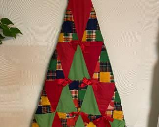 Quilted Christmas Tree Wall Hanging