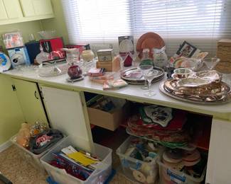 Serve Ware, Wrapping Paper, Candles