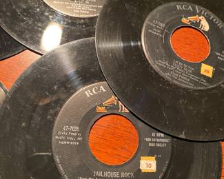 RCA Elvis 45's No Jackets