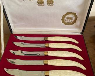 Vintage Crown Awards Steak Knives/Box