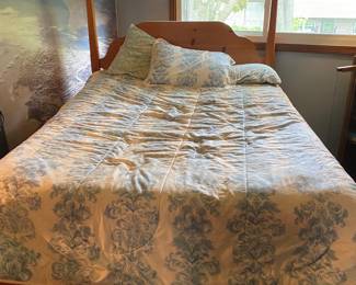 Vintage Knotty Pine  4 Poster Queen Head Board/Foot Board