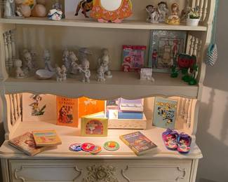 Vintage White Hutch with Light/Chest of Drawers