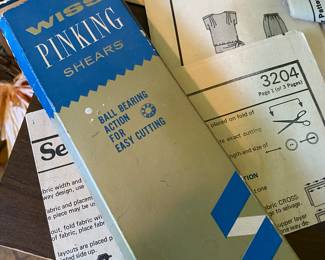 Wiss Pinking Shears Box